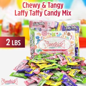 Laffy Taffy - Laffy Taffy Candy - Banana, Grape, Sour Apple, Flavors - Chewy & Tangy Laffy Taffy Bulk Candy Individually Wrapped - Holiday Candy Bulk, Candy for Pinata, Concession Stand (Mix) 2LB