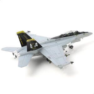 NUOTIE 1/100 F/A-18 Super Hornet Diecast Metal Fighter Jet Model Kits Pre-Build Replica 1943-2018 Jolly Roger Livery Military for Display Collection or Gift