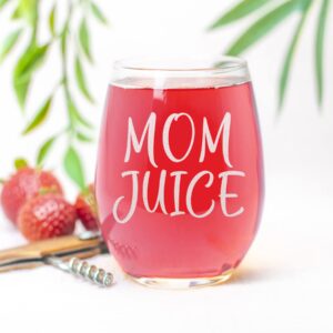 CARVELITA Mom Juice 15oz Funny Wine Glass, Novelty Gag Birthday Present for a New Mom, Friend, Adult Sister, Her Best Christmas Gifts For Women, Mother, Mom - Unique Xmas Wife Gift Idea From Husband