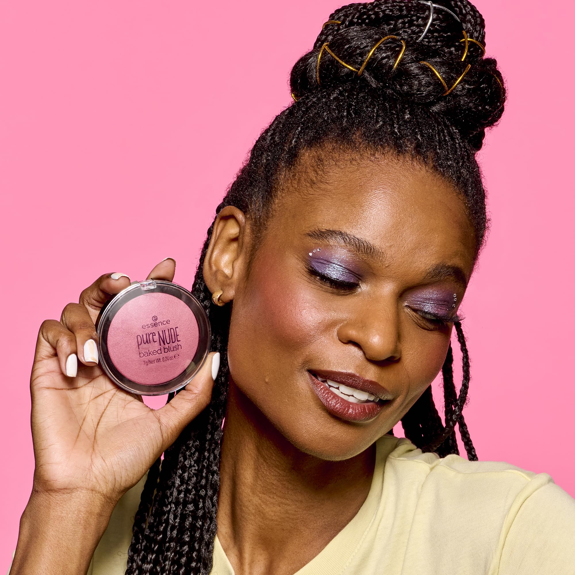 essence | Pure Nude Baked Blush | Highly Pigmented Baked Texture for a Bright, Healthy Glow | Available in 8 Gorgeous Shimmery Shades | Vegan & Cruelty Free (08 Berry Cheeks)