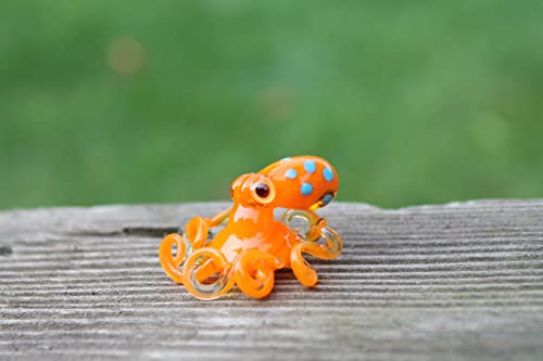 Orange Glass Tiny Miniature Octopus Souvenir Glass Octopus Souvenir Figurine Gift Art