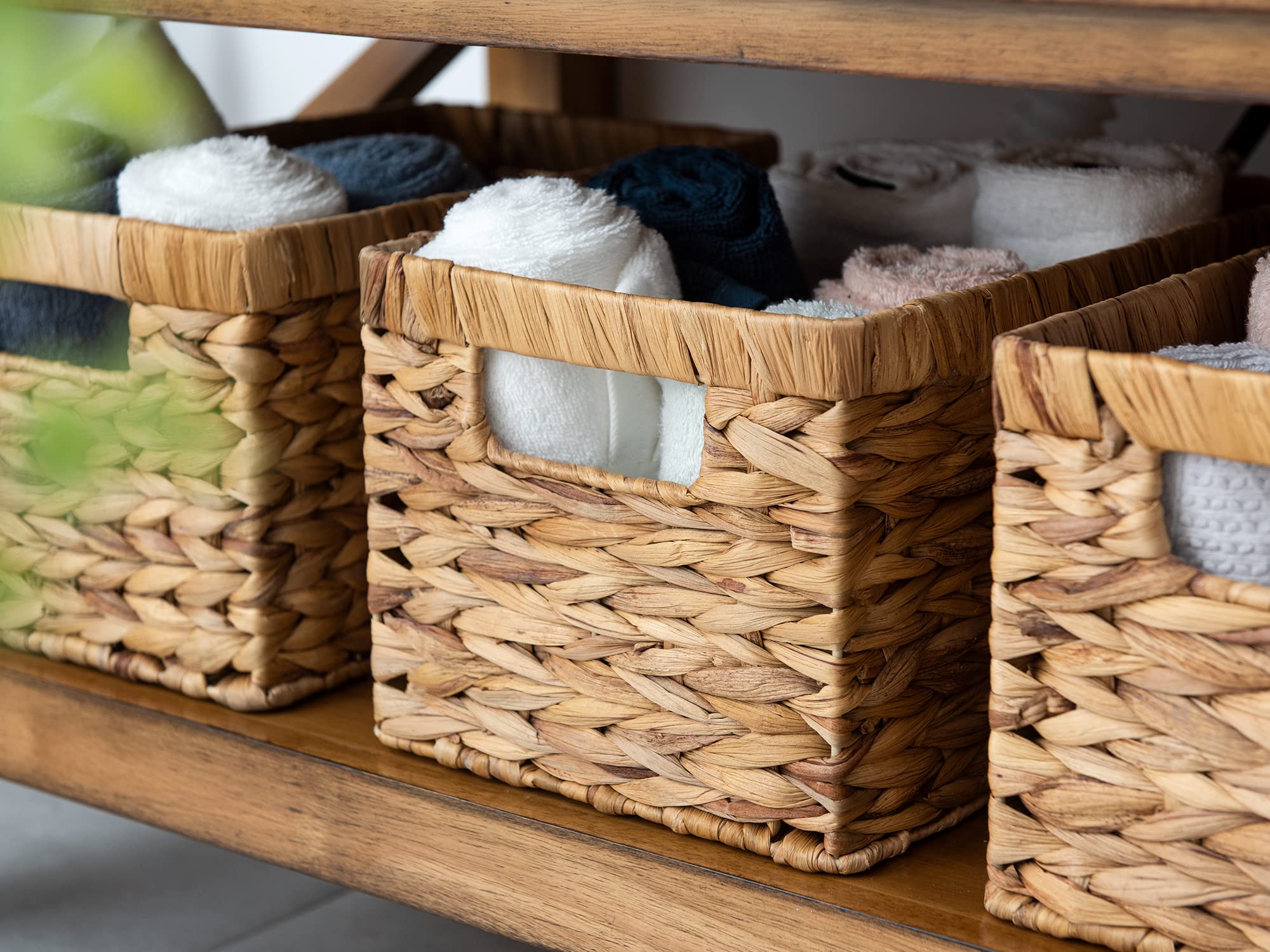 StorageWorks Wicker Storage Basket, Baskets for Organizing, Storage Basket with Built-in Handles