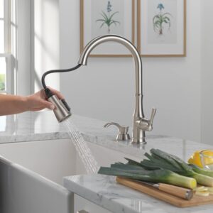 Delta Faucet Capertee Brushed Nickel Kitchen Faucet with Soap Dispenser, Kitchen Faucets with Pull Down Sprayer, Kitchen Sink Faucet with Magnetic Docking Spray Head, Spotshield 19877Z-SPSD-DST