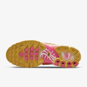 Women's Air Max Plus - Size 7 US - Sail/Hyper Pink-Solar Flare