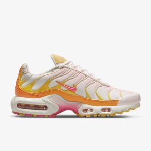 Women's Air Max Plus - Size 7 US - Sail/Hyper Pink-Solar Flare