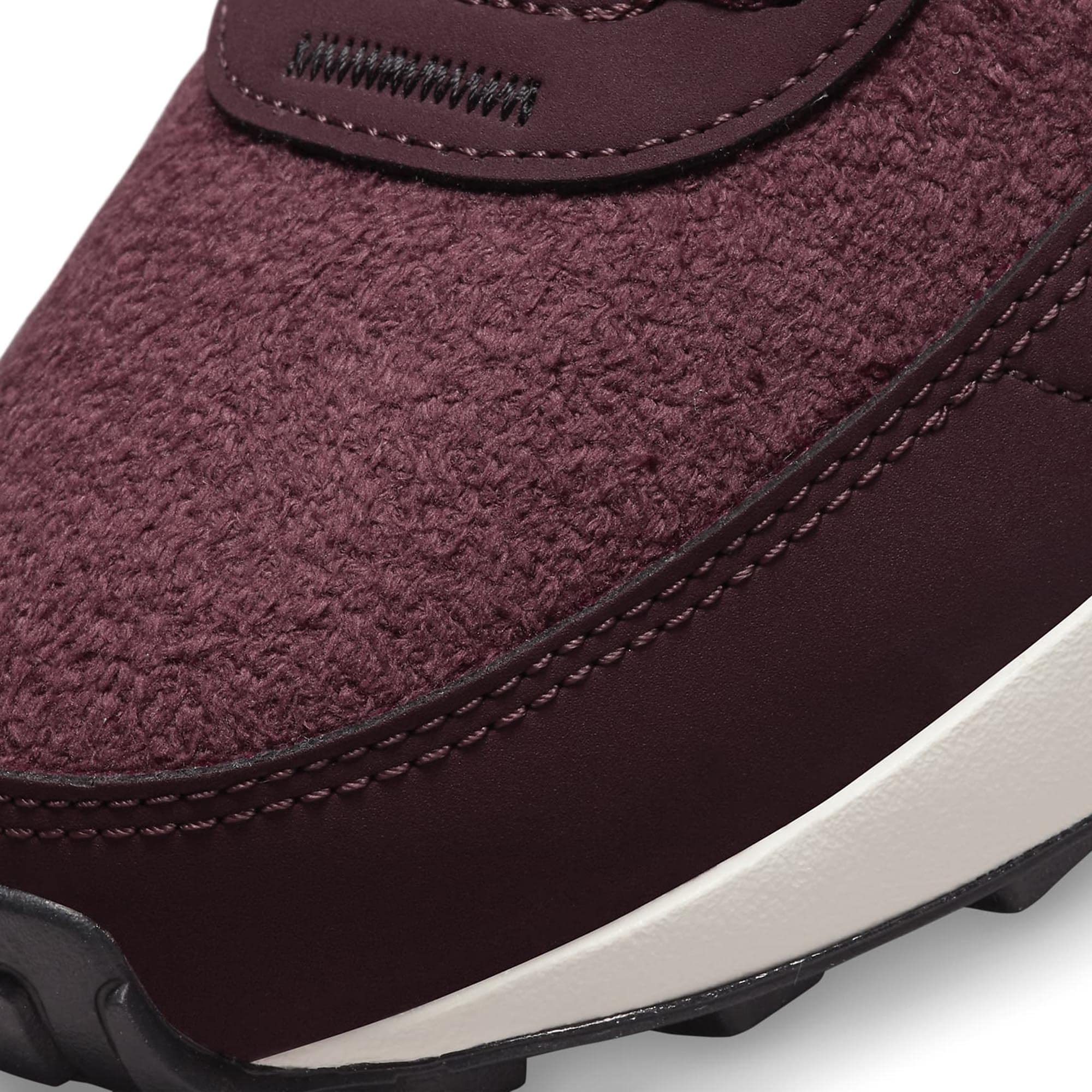 Nike Womens Waffle One Fashion Shoes (Burgundy Crush/Desert Berry/Black/Phantom, us_Footwear_Size_System, Adult, Women, Numeric, Medium, Numeric_9)