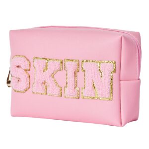 burskit preppy patch skincare bag travel makeup bag varsity letter cosmetic toiletry cute bag for teen girls pu leather portable zipper pouch storage purse waterproof organizer (pink)
