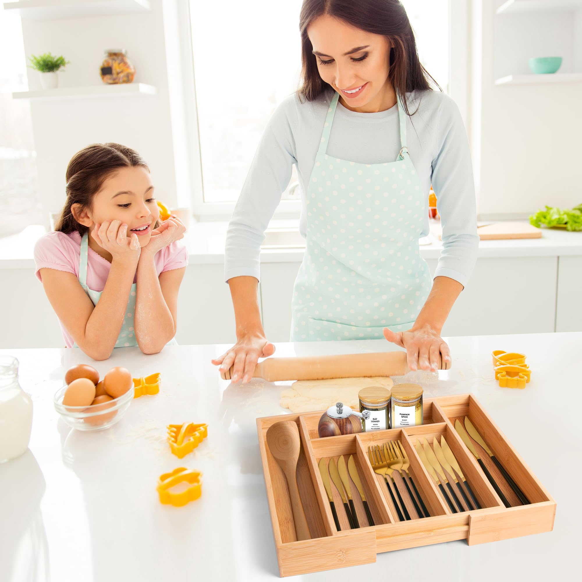 JS HOME Bamboo Expandable Drawer Organizer for Utensils Holder, Adjustable Silverware Organizer and Cutlery Tray, Wood Drawer Dividers Organizer for Silverware, Flatware, Knives in Kitchen