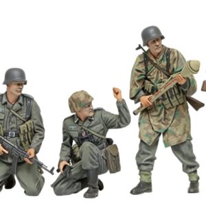 TAMIYA 1/35 German Infantry Set Late WWII TAM35382 Plastic Models Armor/Military 1/35