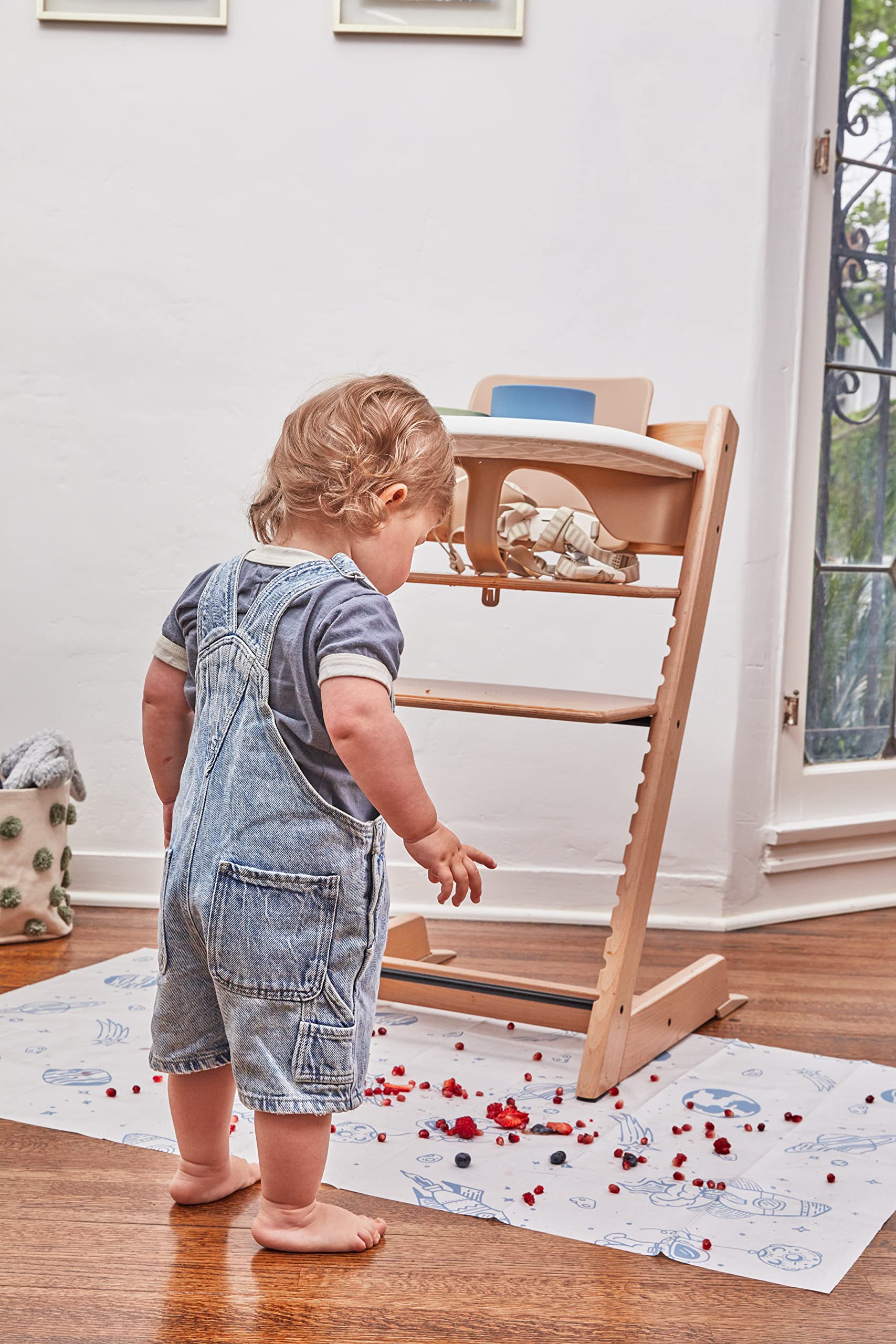 Disposable Splat Mats | Biodegradable + Compostable | 30 Count | Under Highchair Splat Mat for Floor | Liquid Resistant | Durable | dollop (Blue Out of This World)