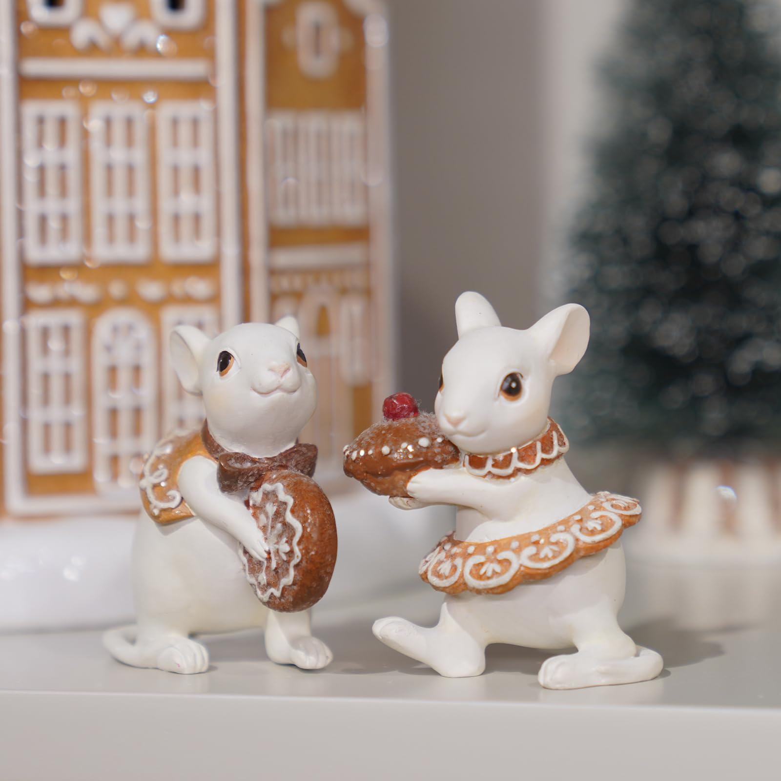 Braxio Gingerbread Decor Christmas Decorations Indoor - Set of 2 Resin Christmas Mouse with Cake and Cookie Christmas Decorations Indoor Home Decor