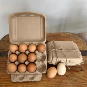 Ruralty Paper Egg Cartons for Chicken Eggs 25 Pack - Holds Dozen Jumbo Egg Cartons Bulk - Vintage 3x4 Flat Top Egg Cartons Made from Recycled Paper Pulp - Easily Personalized Blank Egg Cartons Bulk