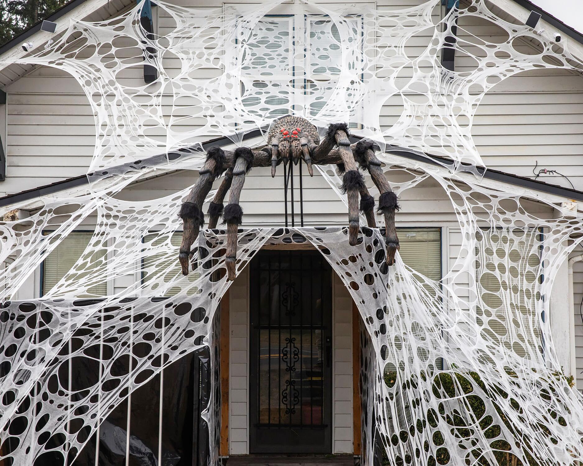 DUALFUN Outdoor Halloween Decorations Spider Web, 450 sqft Stretchy Halloween Spider Web, Beef Netting Roll Spider Web for Halloween Decor, Haunted House (Spiders Not Included)