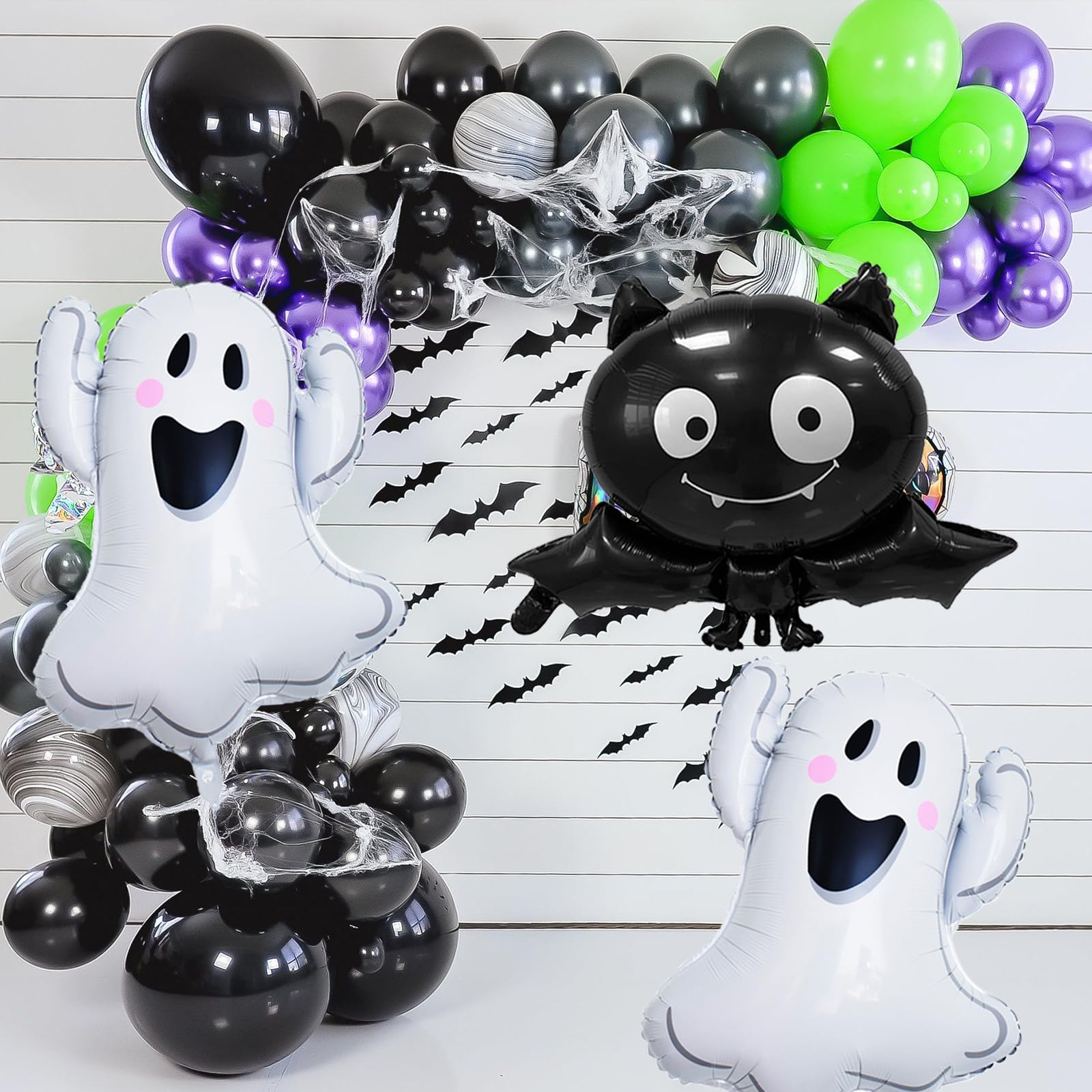 Halloween Party Balloons, 6PCS Large Halloween Ghost Foil Balloons Black Bat Mylar Balloons for Kids Halloween Props Halloween Birthday Party Decorations Supplies