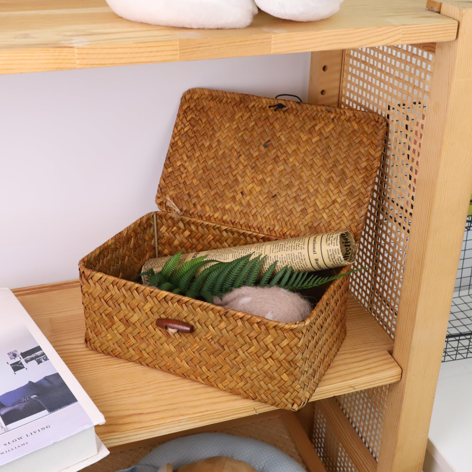 YRHOME Seagrass Rattan Basket Storage with Lid, Natural Hand-woven Rectangular Household Basket Bins for Organizer Boxes Shelf Desk (Original 10.2’’D X 6.7’’W X 4.3’’H)