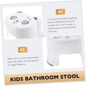 Cartoon Plastic Stool Bathroom Stools for Adults Bathroom Stool for Toddlers Round Ottoman Toilet Step Stool Stool Potty Training Small Stool Toilet Child White