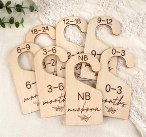 beautiful baby closet dividers for clothes organizer - wooden double-sided gender neutral size dividers from newborn to 24m for nursery decor & organization baby party gift set