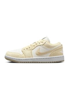 jordan women's air 1 low se team gold/sail (fn3722 701) - 9.5