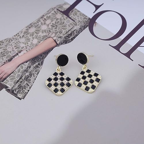 Sttiafay Vintage Black White Checkered Earrings Geometric Square Drop Earrings Square Checkered Earrings Black Disc Stud Earring Jewelry for Women and Girls