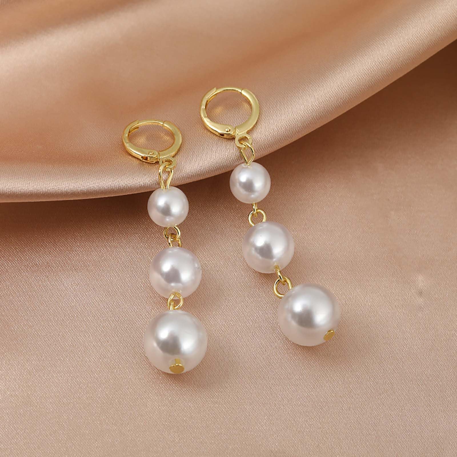 Sttiafay Vintage Pearl Drop Earrings Gold Long Tassel Pearl Earrings Pearl Chain Dangle Earrings Pearl Huggie Hoop Earrings Jewelry for Women and Girls