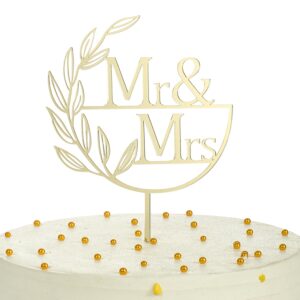 mr and mrs cake toppers，cake toppers for wedding，mirrored gold acrylic， bride and groom cake toppers，wedding, bridal shower, engagement, anniversary cake decorations。
