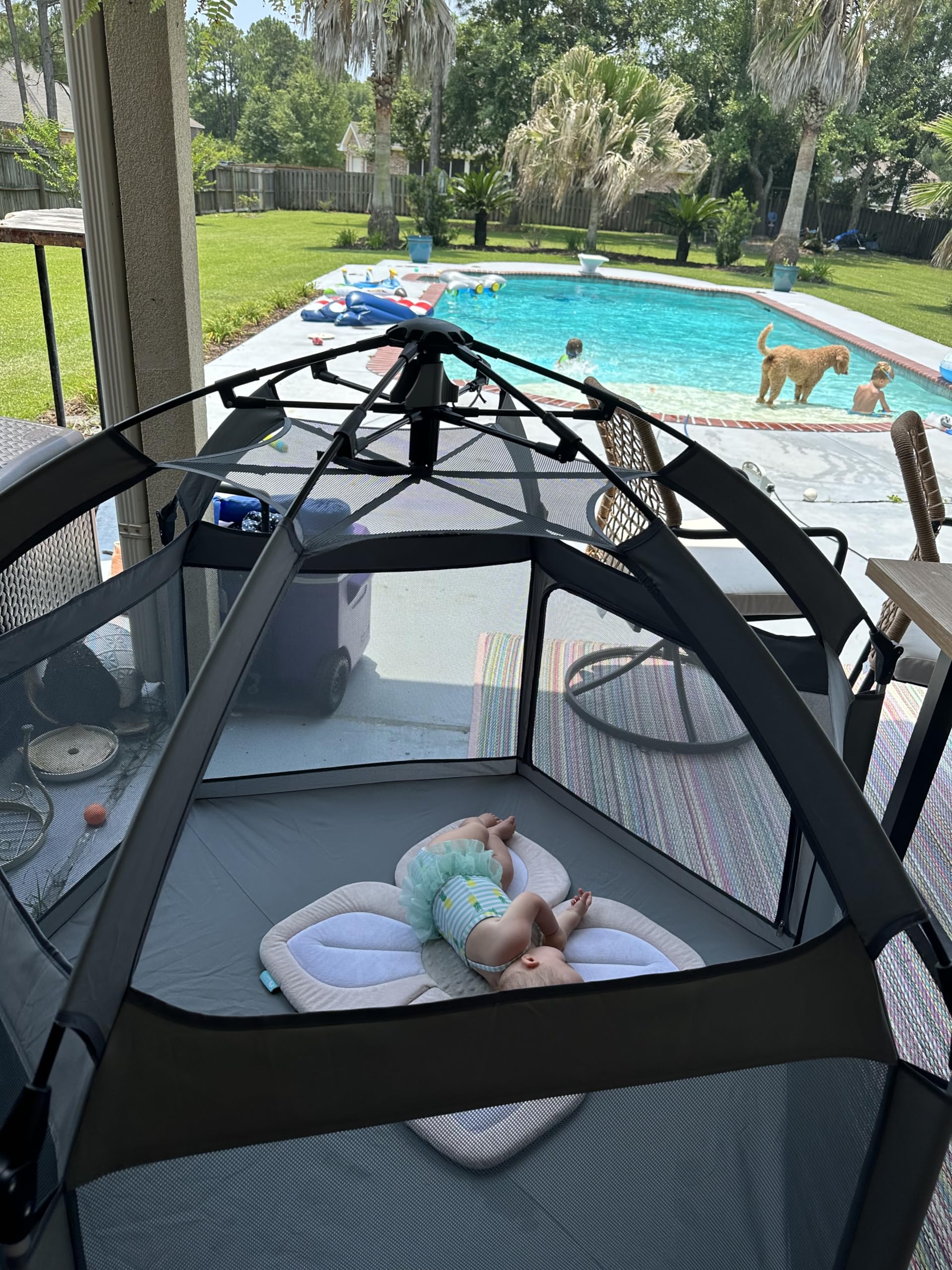 Barton Moore Pop Up Baby Play Pen: Large Portable Play Yard for Babies and Toddlers, Ideal for The Beach, Camping, RV Indoor and Outdoor Use, Compact, Lightweight and Packable for Travel.