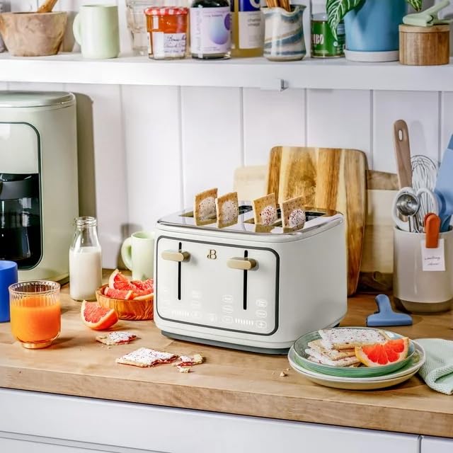 4-Slice Toaster with Touch-Activated Display (White Icing)