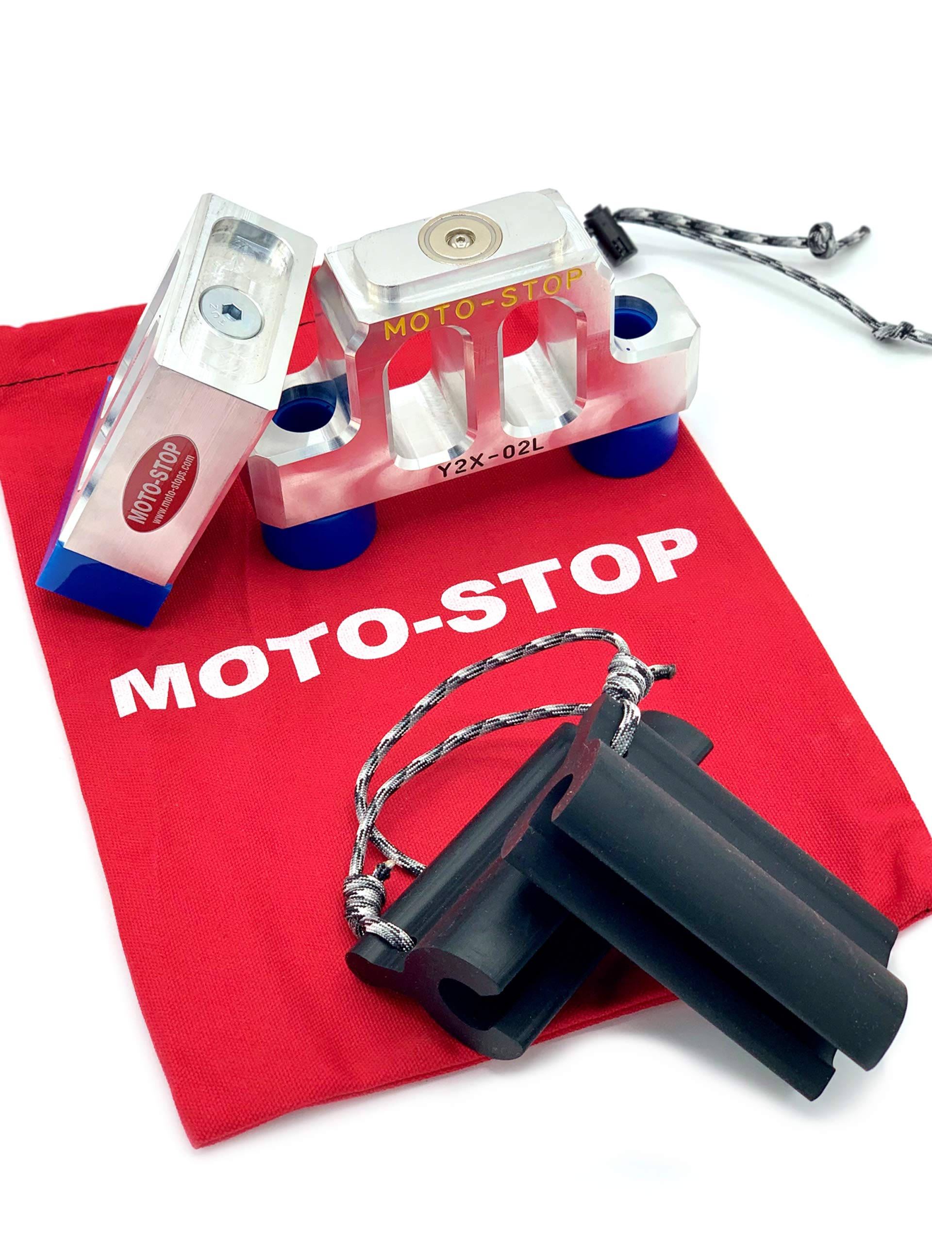 MOTO-STOP transom saver 4 13/16" Trim Rod Spacing skeleton - 2 piece. For motors with 2 trim rods, kit includes steering clips and a canvas bag.