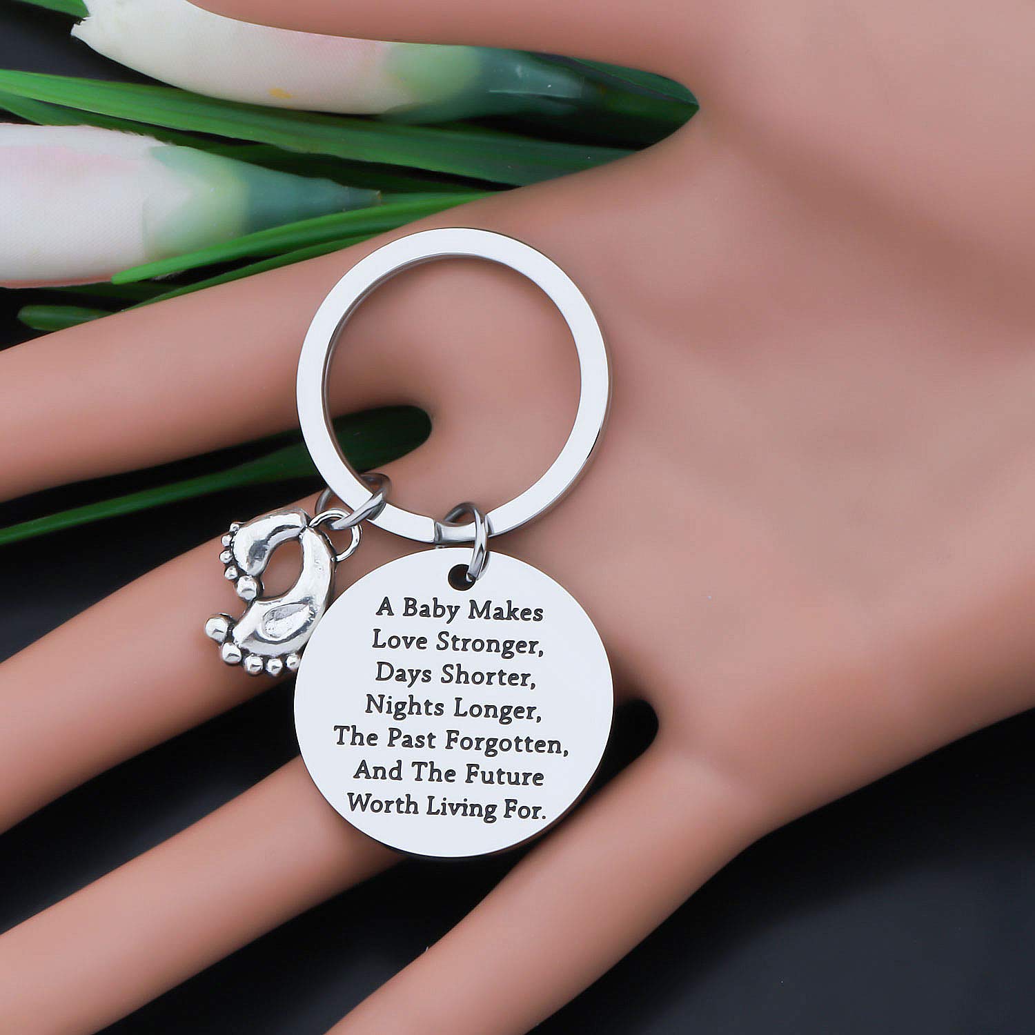 CYTING Mommy/Daddy To Be Gift New Mom/Dad Keychain Pregnancy Announcement Gift New Parent Gift First Time Mom/Dad Gift