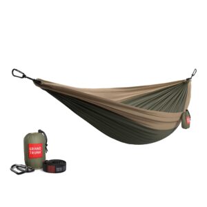 grand trunk double deluxe hammock with hanging straps and carabiners - made from parachute nylon fabric and holds two peoople or 400lbs (olive green/khaki)
