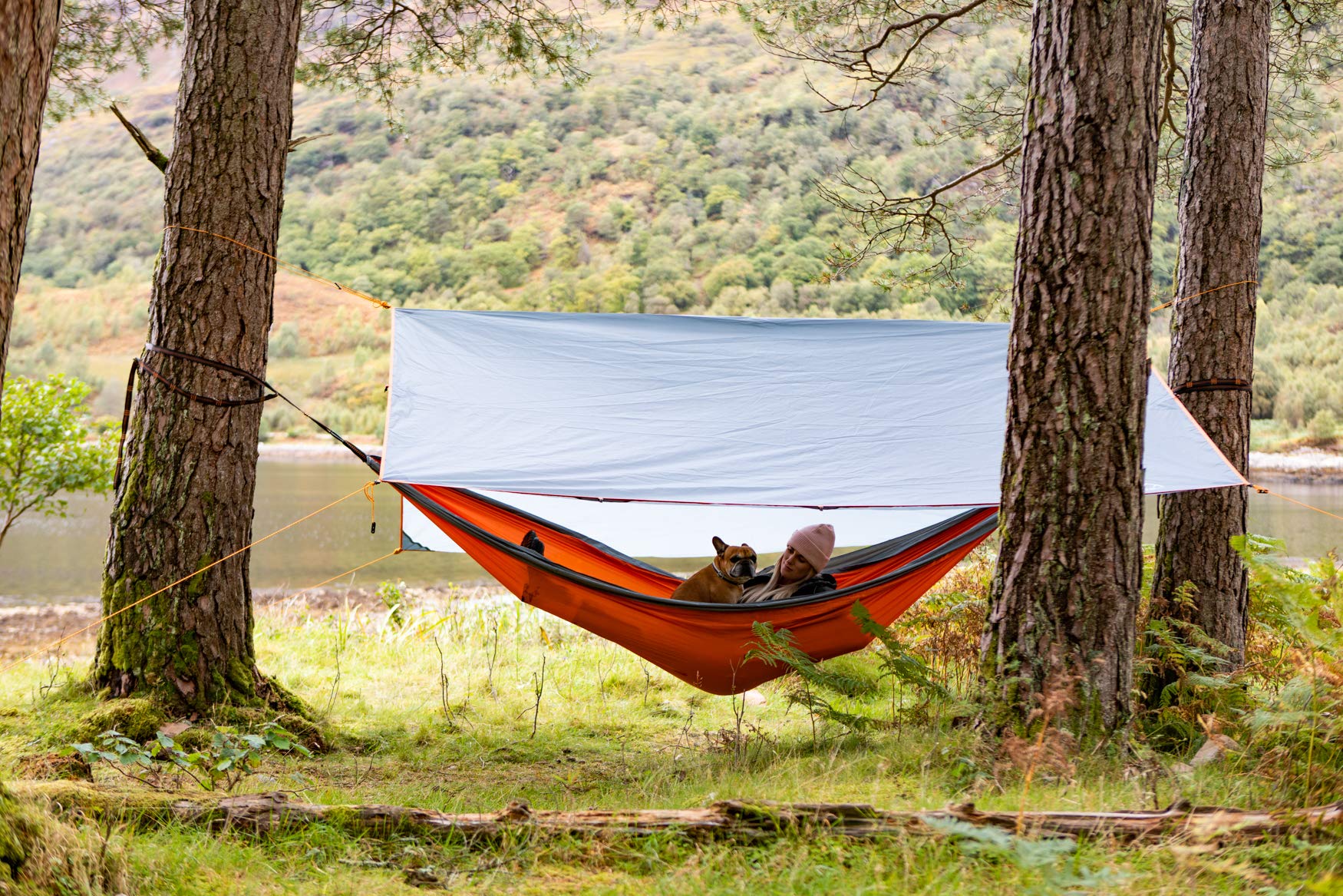 Nevis Outdoor Camping Hammock for Two People - Holds up to 500lbs - with Adjustable Tree Straps, Heavy Duty Aluminium Carabiners and Integrated Carrying Pouch. A Must-Have Camping Accessory