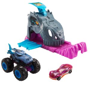 hot wheels monster truck pit & launch playsets with a 1 monster truck & 1 hot wheels 1:64 scale car, great gift for kids ages 4 years & older