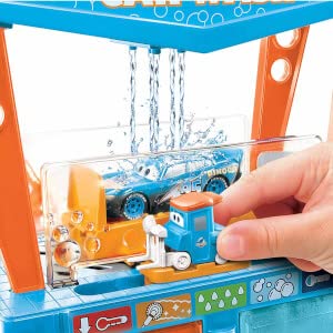 Mattel Disney and Pixar Cars Dinoco Car Wash Playset with Pitty & Lightning McQueen Toy Cars, Water Play & Color Change