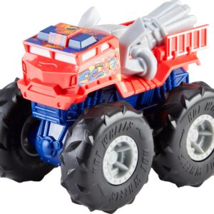 Hot Wheels Monster Trucks Twisted Tredz Vehicles, Creature-Themed 1:43 Scale Toy Truck with Pull-Back Motor & Giant Wheels, Gift for Kids Ages 3 Years Old & Up