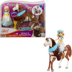 Mattel Spirit Untamed Miradero Festival Abigail Doll (7-in) with Dress, Floral Crown & Boomerang Horse (8-in), Floral Garland, Saddle & Brush, Great Gift for Ages 3 Years Old & Up