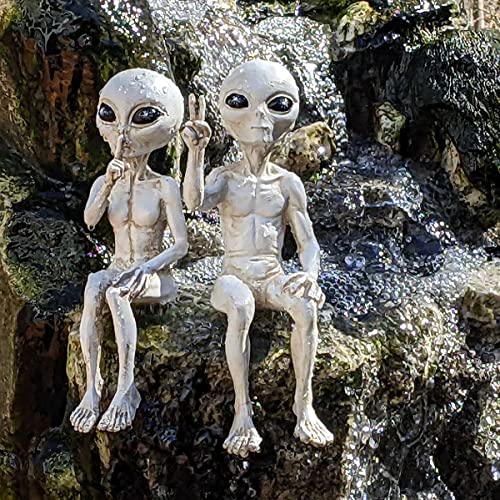 John Bernard & Company Alien Invasion Shelf Sitters 'Peace & Quiet' 10” H UFO Garden Alien Statues Figurine Set Funny Home and Garden Décor – Antique White