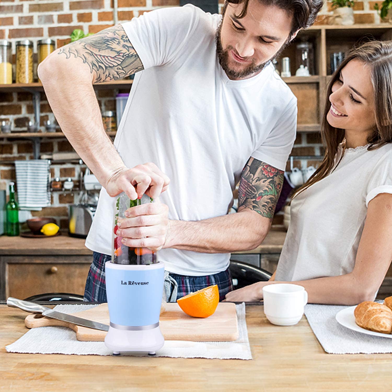 La Reveuse Personal Size Blender 250 Watts Power for Shakes Smoothies Seasonings Sauces with 1 Piece 15 oz Cup,1 Piece 10 oz Mug,BPA Free (Sky Blue)