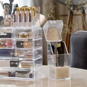 InnSweet Makeup Brush Holder Organizer, Dustproof Cosmetics Brush Storage with White Pearls