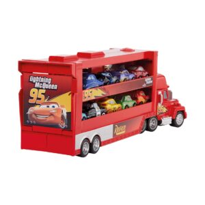 Disney and Pixar Cars Mack Mini Racers Hauler with 5 Miniature Metal Vehicles, Lightning Mcqueen's Transporter, Birthday Gift for Kids, Ages 4 Years and Older