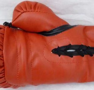 SALE!! Sugar Ray Leonard Autographed Red Everlast Boxing Glove RH Beckett BAS Stock #177558 - Autographed Boxing Gloves