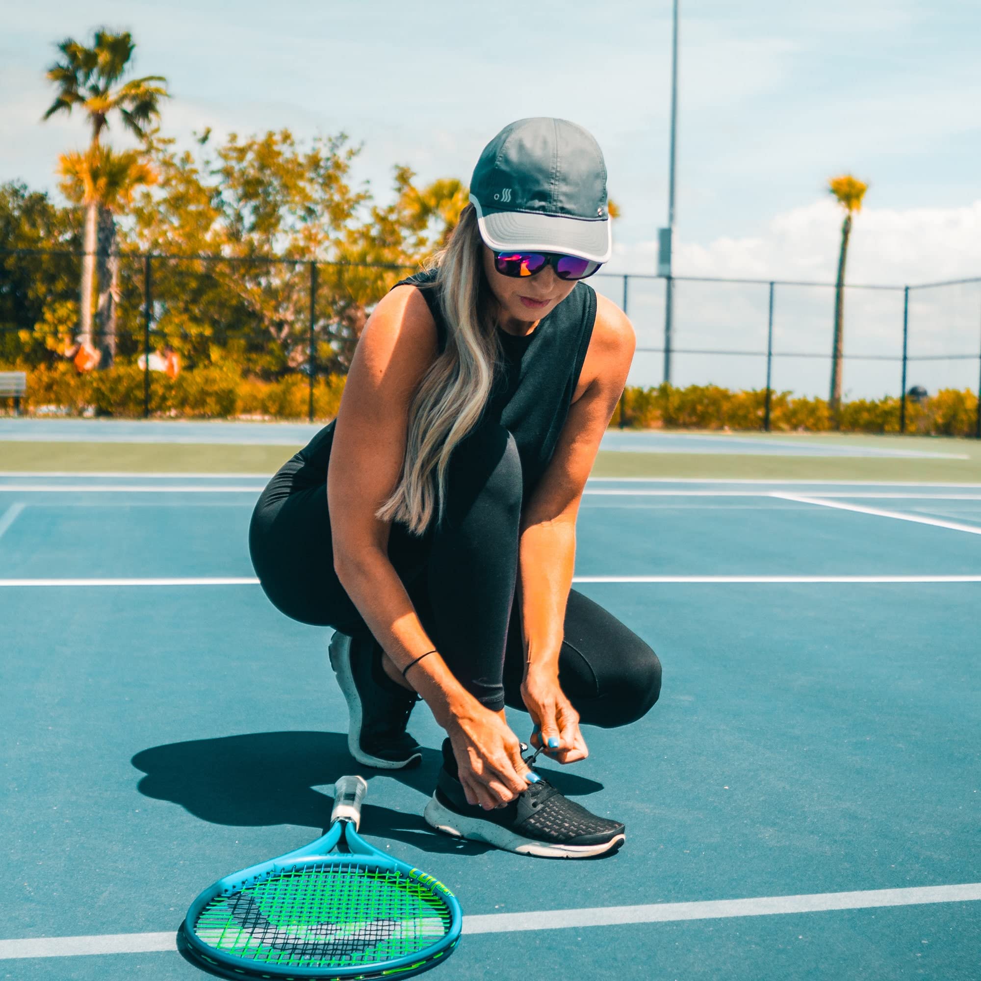 SAAKA Performance Sports Hat. Lightweight, Quick Drying. Running, Tennis & Golf Cap for Women (Graphite, Medium/Large)