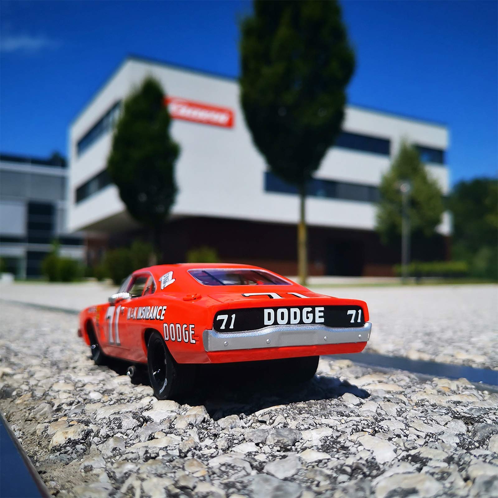 Carrera 30942 Dodge Charger 500 No. 71 1:32 Scale Digital Slot Car Racing Vehicle Digital Slot Car Race Tracks