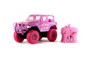 jada toys disney junior 1:16 minnie mouse jeep wrangler remote control car, 2.4 ghz pink plastic unisex toy vehicle