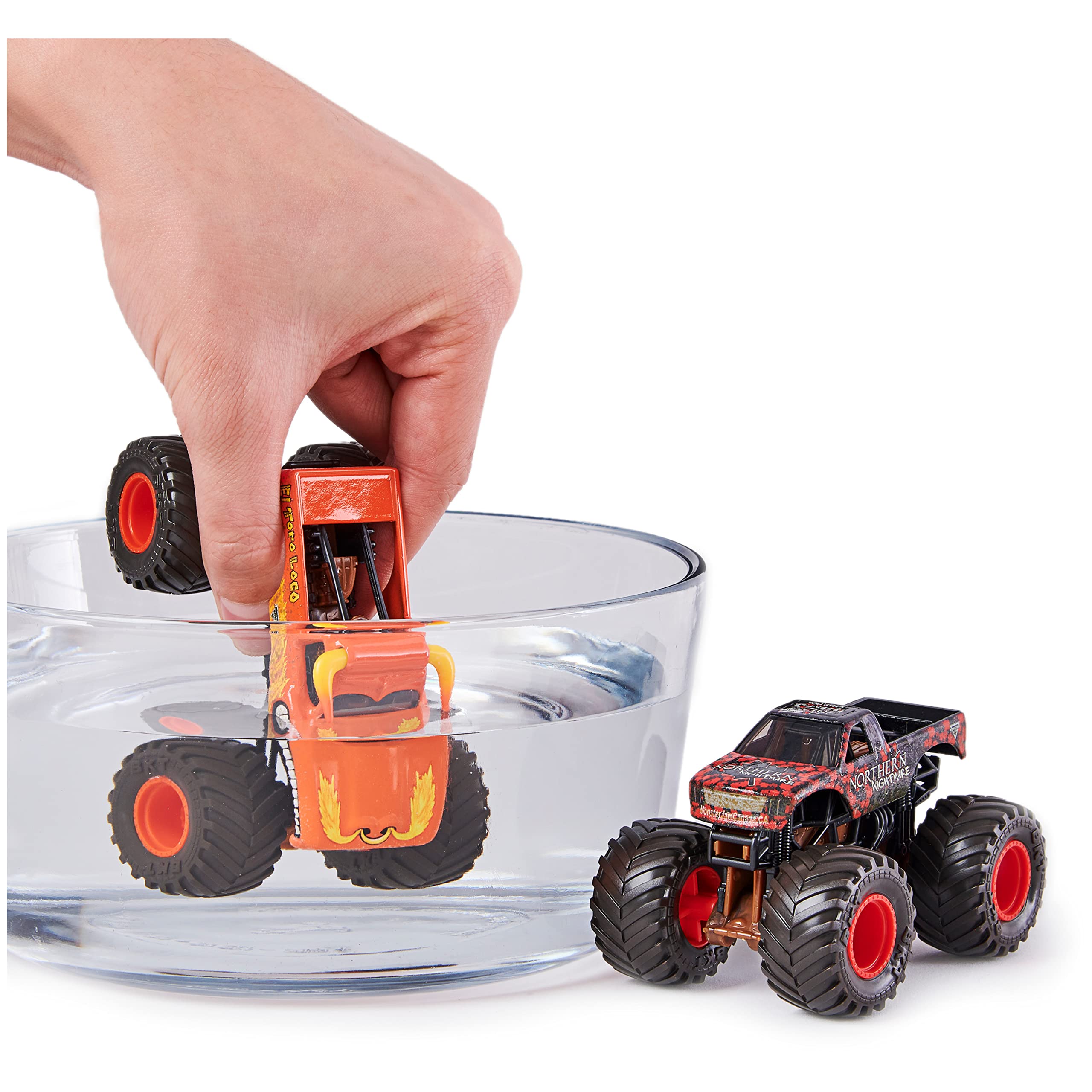 Monster Jam, Official El Toro Loco vs. Northern Nightmare Color-Changing Die-Cast Monster Trucks, 1:64 Scale