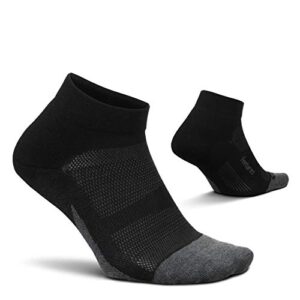 feetures elite max cushion low cut sock - athletic running sock - sport sock with targeted compression - black, m (1 pair)