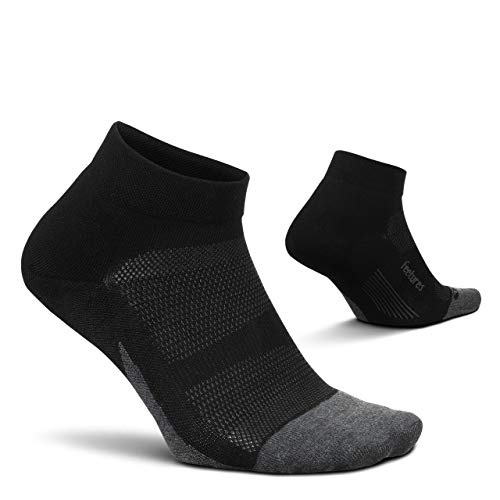 Feetures Elite Max Cushion Low Cut Sock - Athletic Running Sock - Sport Sock with Targeted Compression - Black, M (1 Pair)