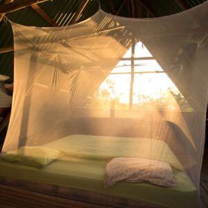 Camp Mosquito Net, Ultra Large Mosquito Net Camping Tent for Camping, Finest Holes Mesh 20, Square Netting Curtain for Bunk Bed, Camping, Bedding, Patio, Easy Installation, Storage Bag 200*200*180cm