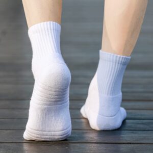 YUEDGE Women's White Training Athletic Socks Moisture Wicking Cotton Cushioned Crew Socks For Women 6-9, 5 Pairs