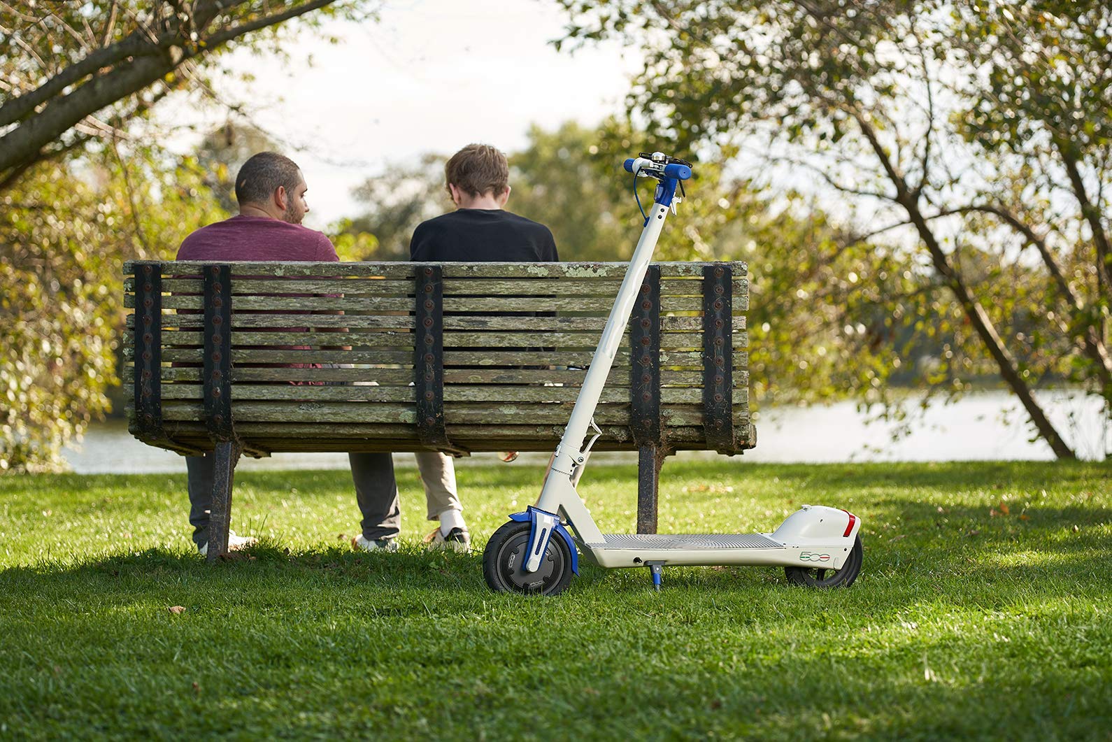 Fiat Folding Electric Scooter - 350W Motor, 15 to 20-Mile Long-Range Battery (Bianco White Ice)