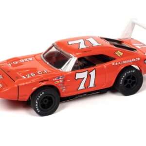 Auto World SC355-1 Xtraction R31 '69 Dodge Daytona K&K Insurance Bobby Isaac Ho Slot Car